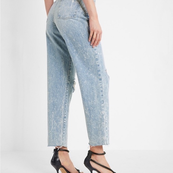 only worn twice, looks and feels new. Size 2, appears brand new to the eye. - Picture 3 of 3